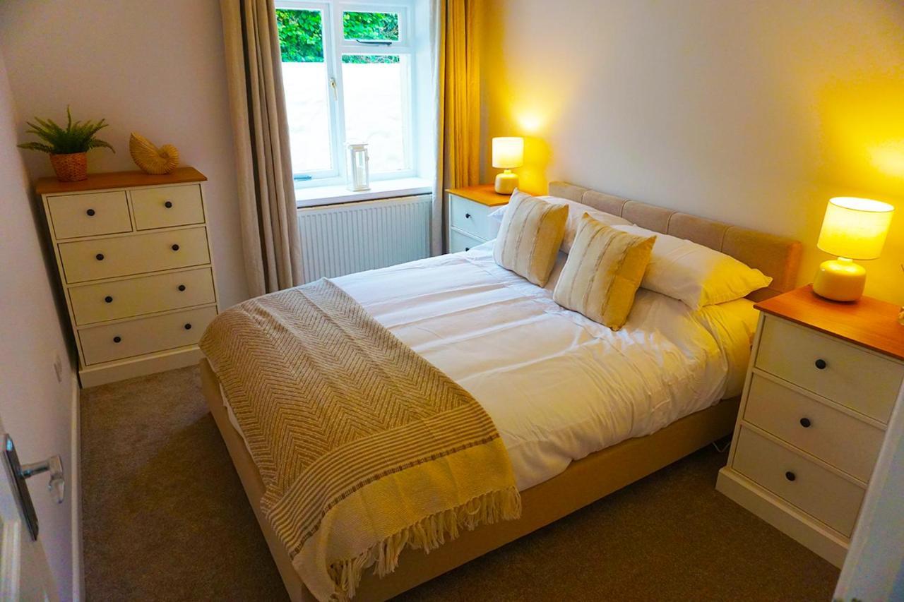 Staycation At Pine Cottage, A Newly Refurbished Holiday Cottage Goodwick Екстериор снимка